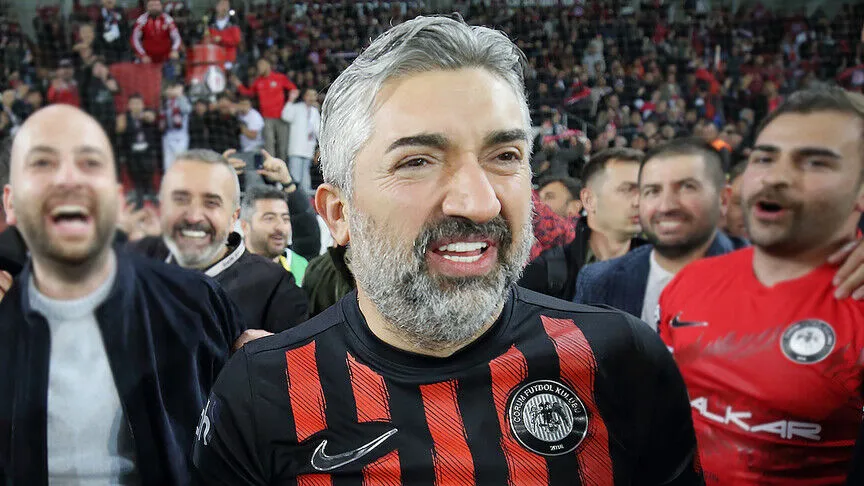 Çorum Belediyesinden Arca Çorum FK Başkanı Savaş Balçık'a "fahri hemşehrilik beratı"