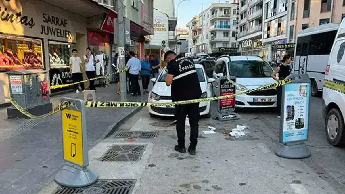Pastaneden çıkan kişiye silahlı saldırı