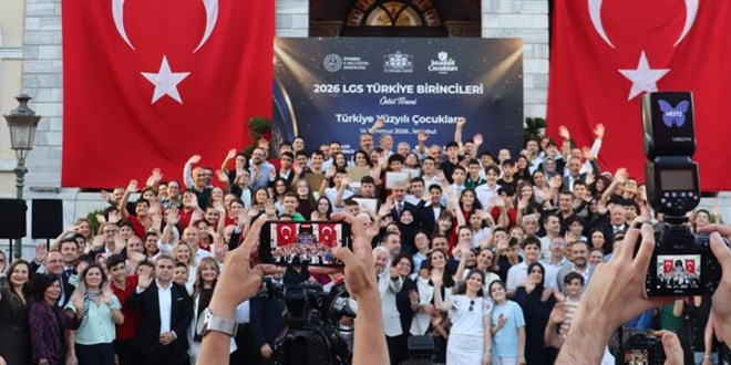 LGS şampiyonlarına, İstanbul'u tercih edenlere burs müjdesi