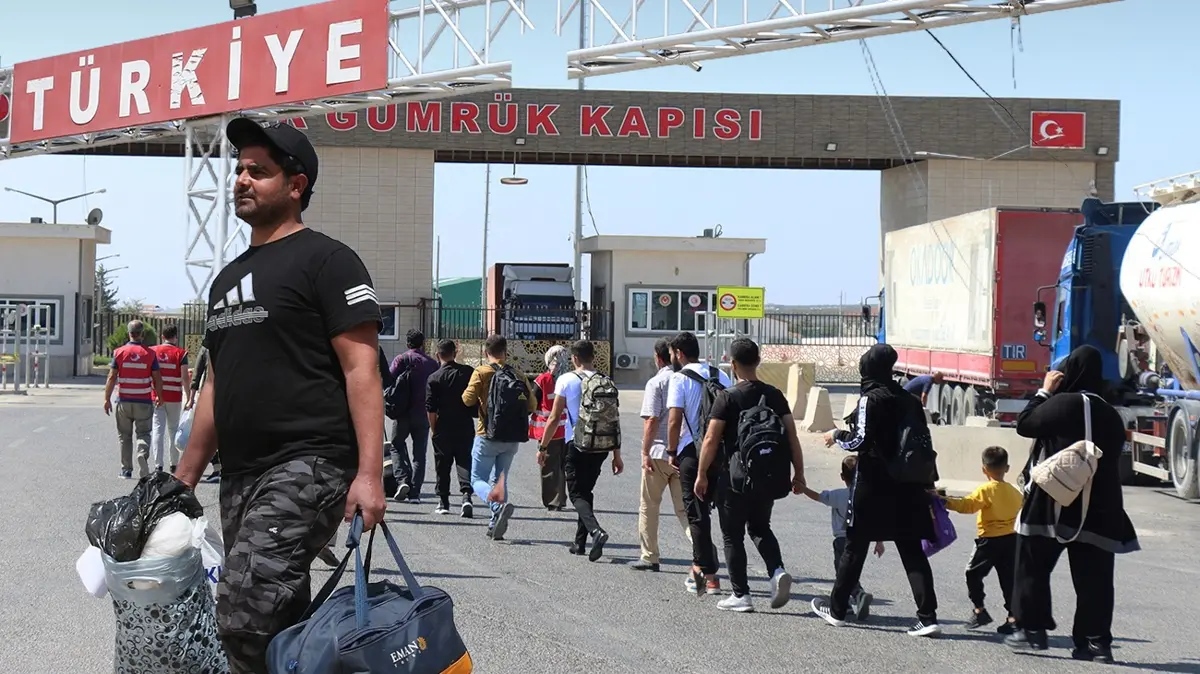 Türkiye mesajı Suriye'ye iletti: Adımlar bekliyoruz