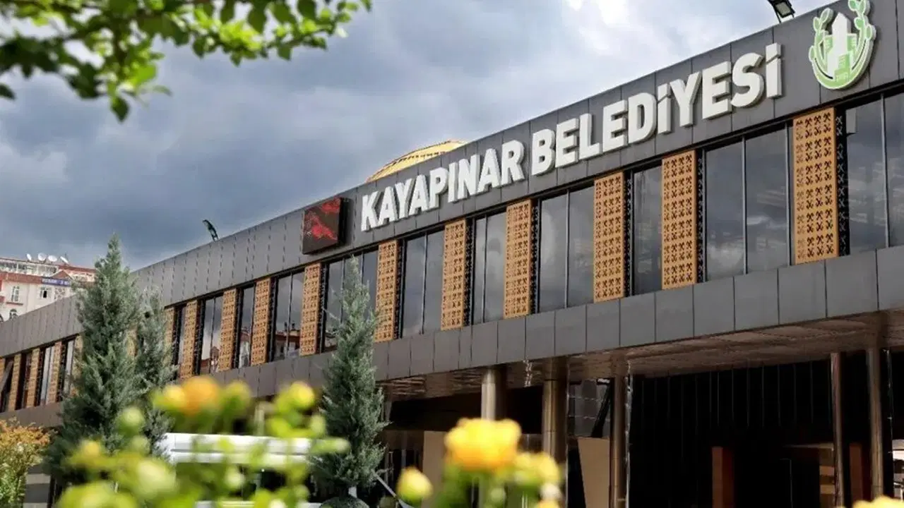DEM Partili belediye Koç'un ihalesini iptal etti