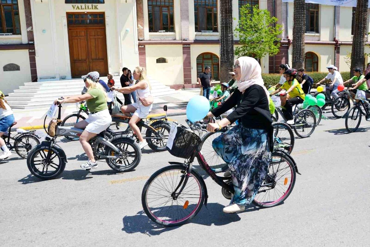 Dünya Çevre Günü'nde bisiklet turu