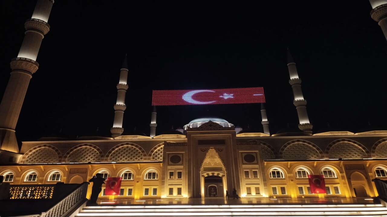 Safer ayı uğursuzluk mu getirir, bela ayı mıdır? İşte Diyanet'in Safer ayı resmi açıklaması