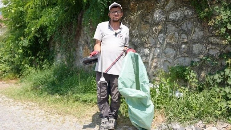 3,5 milyon TL'lik altını teslim etmişti… Temizlik işçisine 1 maaş ikramiye