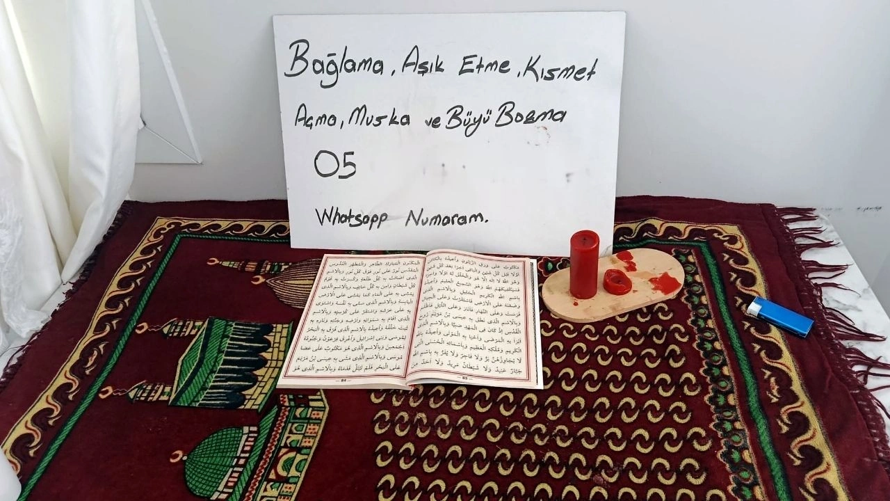 Polis, sahte savcı ararken 'büyücü' buldu! 15 bin liraya muska yazıyormuş