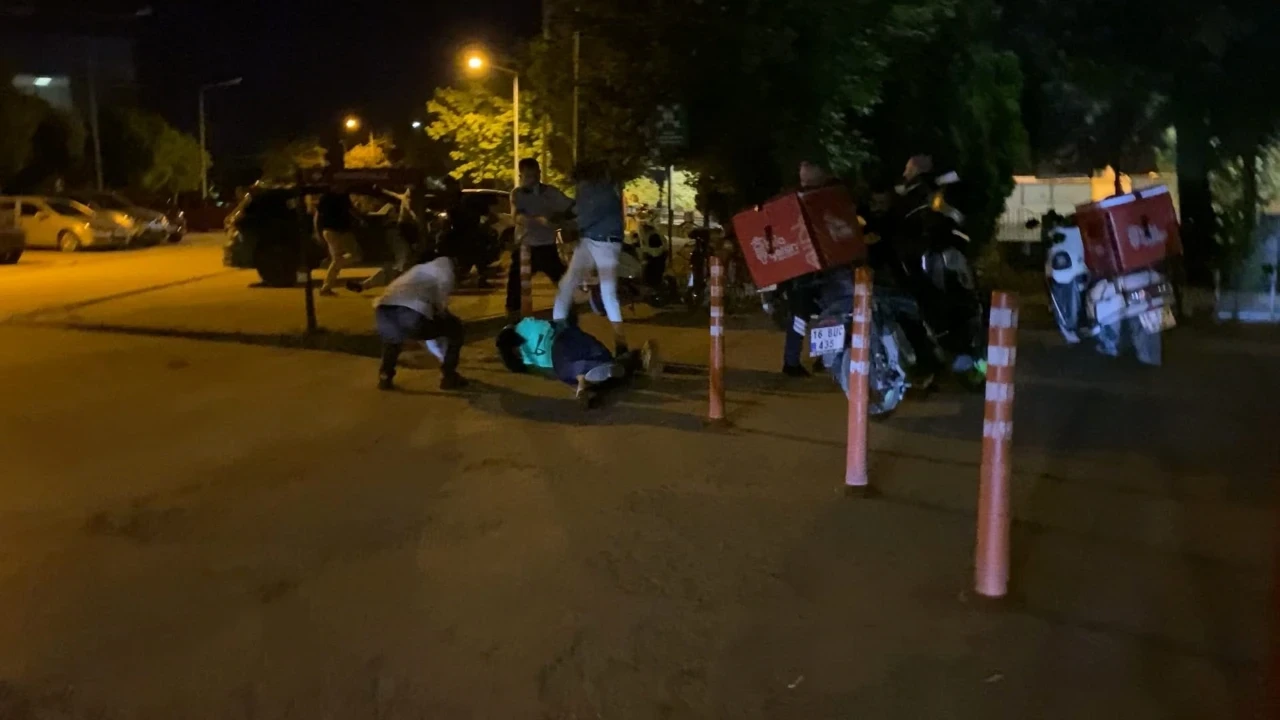 Motokuryeler ile işverenler birbirine girdi: 10 gözaltı