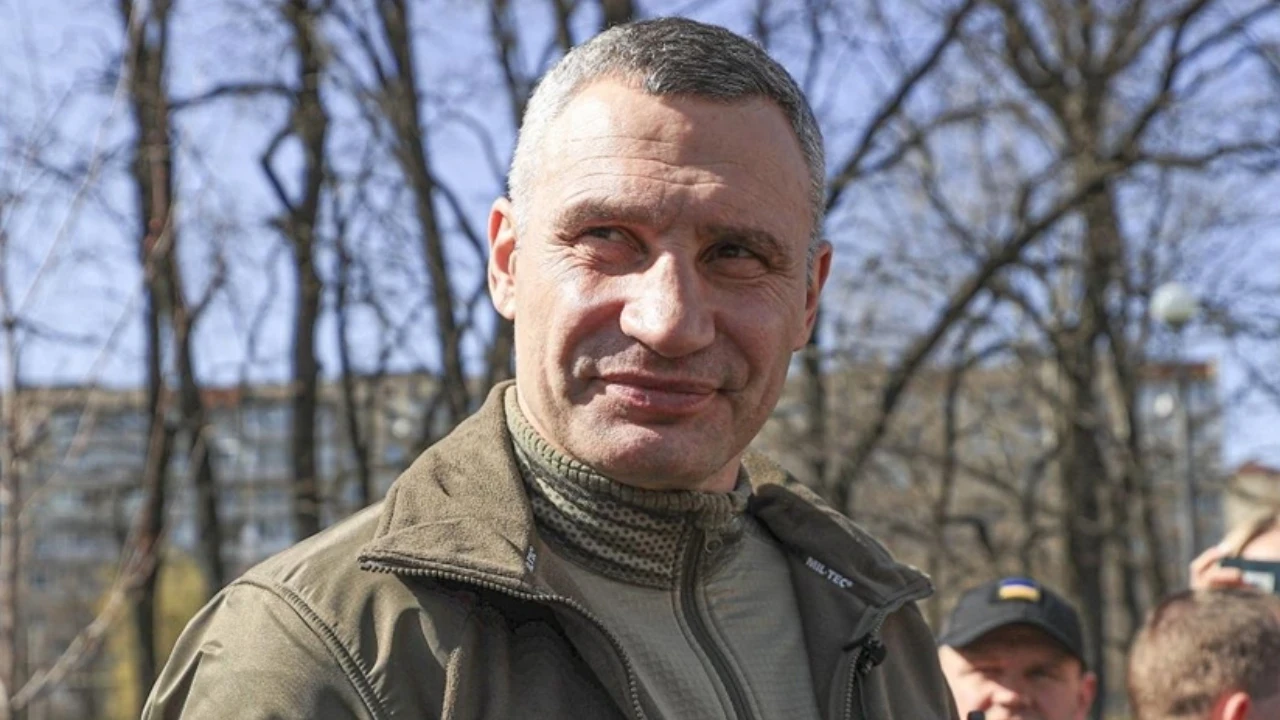 Rusya'dan Kiev'e yoğun hava saldırısı