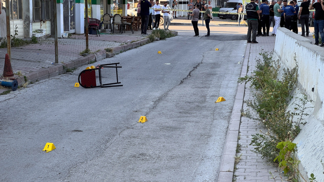 Niğde'de kıraathanede silahlı kavga: 4 yaralı var