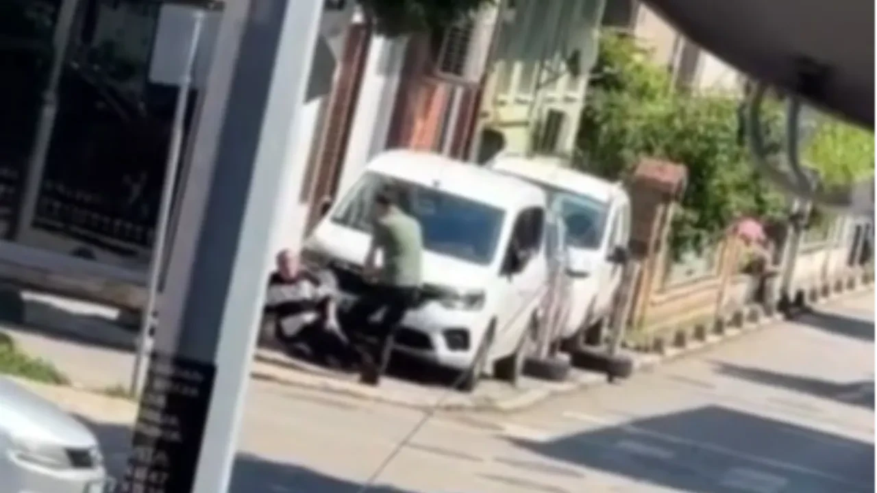 Eşini rahatsız ettiğini öne sürdüğü kişiyi önce vurdu sonra turnike yaptı