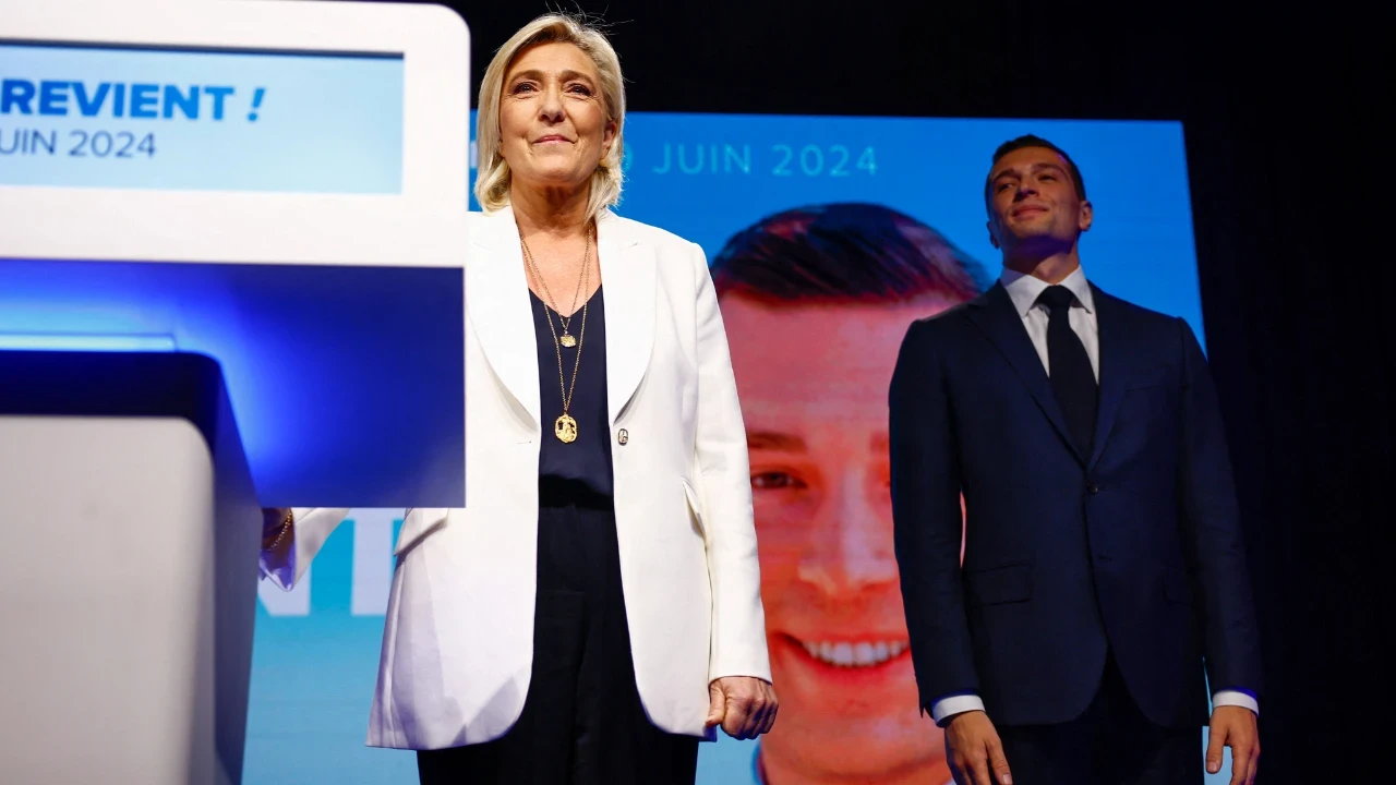 Fransa’da yolsuzluktan suçlu bulunan Le Pen'e 15 ay siyasetten men yasağı verildi