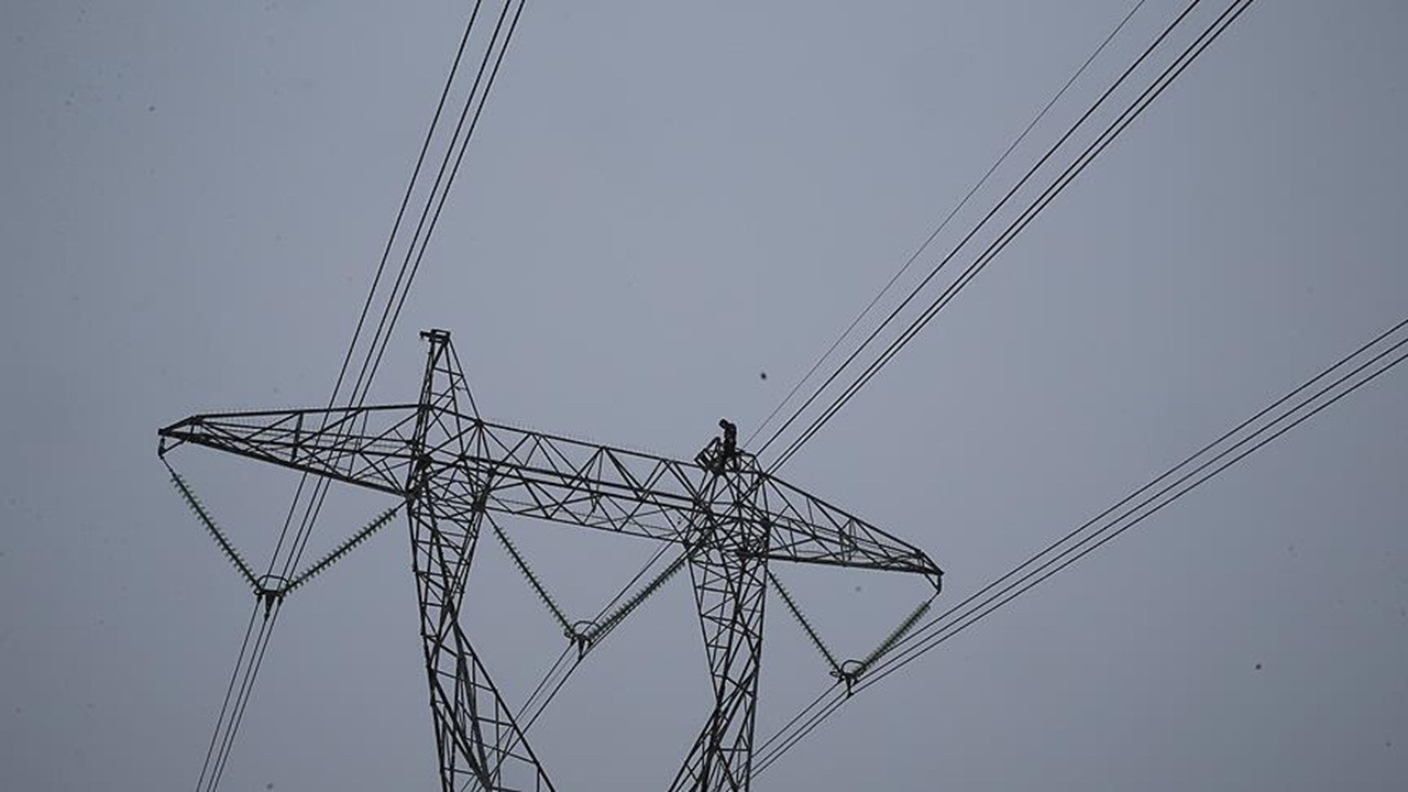 BEDAŞ duyurdu: İstanbul'un 21 ilçesinde 9 saat elektrik kesintisi yaşanacak
