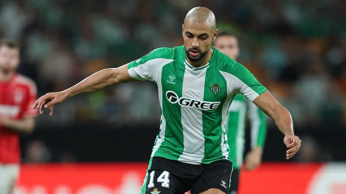 Real Betis'te Sofyan Amrabat belirsizliği