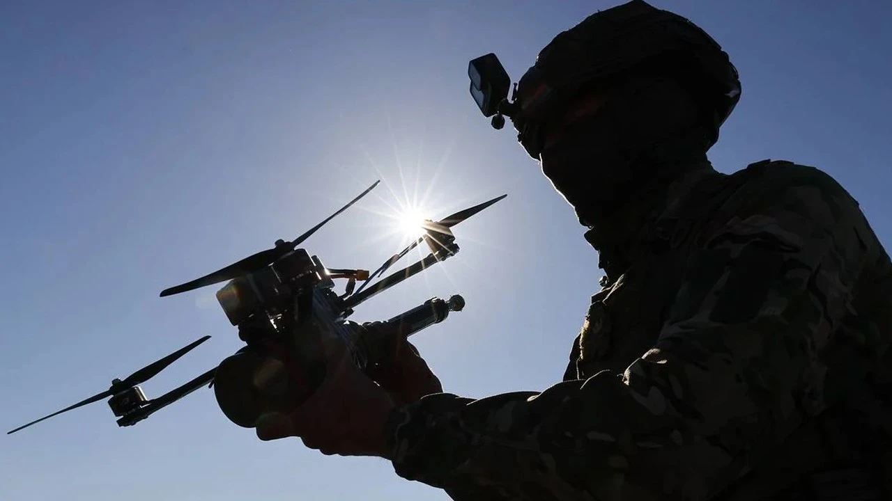 İran kamikaze drone ile Ever Lovely kargo gemisini vurdu