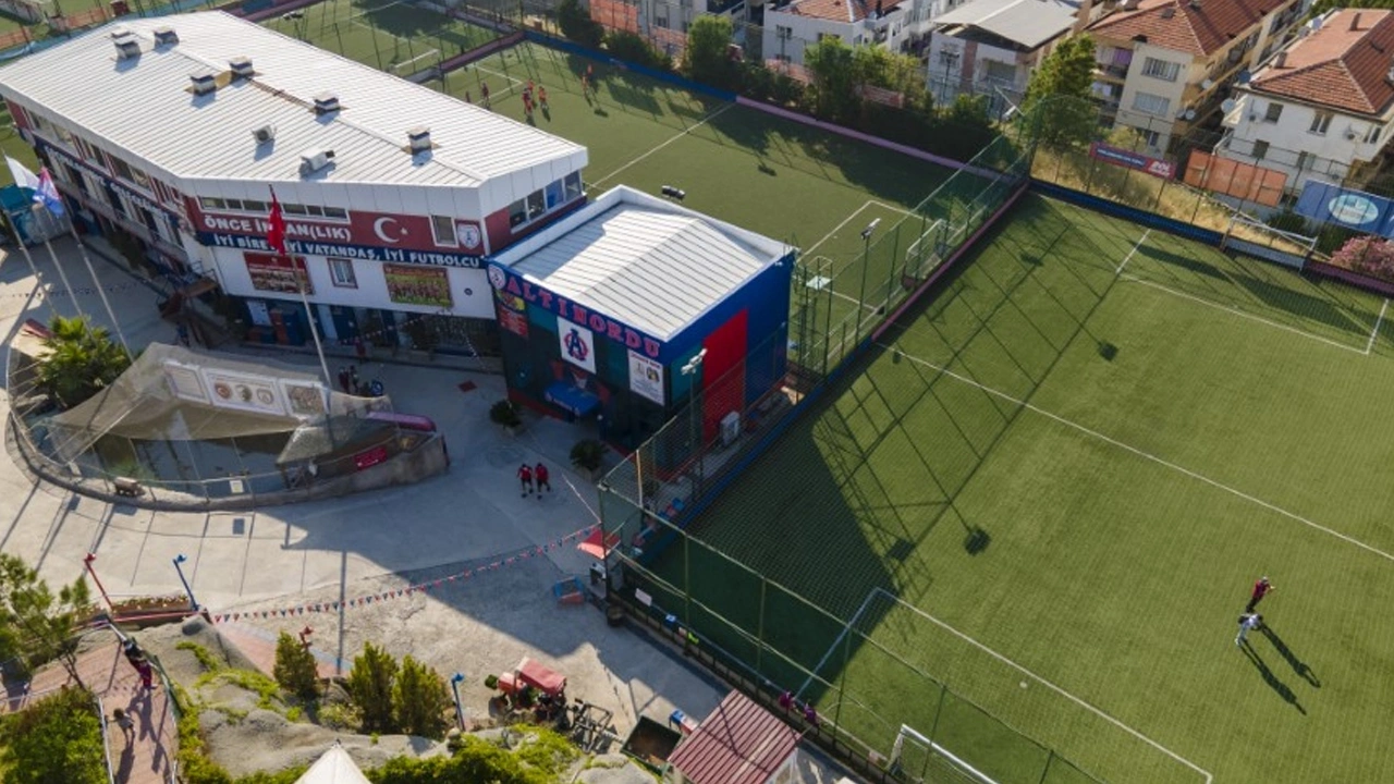 Ligden çekilen 102 yıllık kulübün son şansı kaldı
