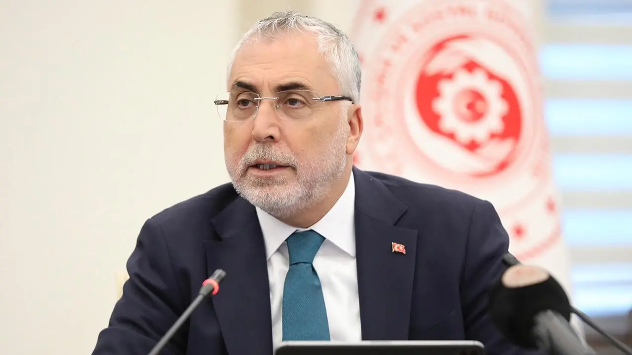 Bakan Işıkhan: Nitelikli insan kaynağımıza yatırım yapmaya devam edeceğiz