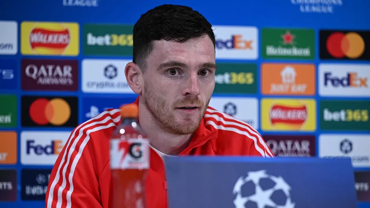 Premier Lig'de yılın ilk transfer bombası: Adı Türkiye ile anılan Andrew Robertson imzayı attı