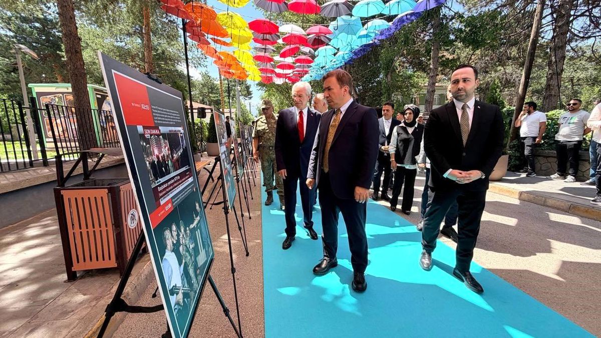 Erzincan'da 15 Temmuz Anma Merkezi ziyarete açıldı