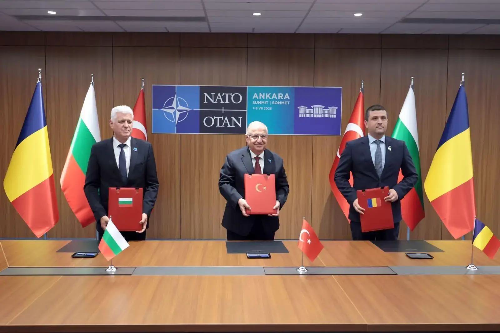 Türkiye, Romanya ve Bulgaristan arasında Karadeniz ile ilgili anlaşma imzalandı