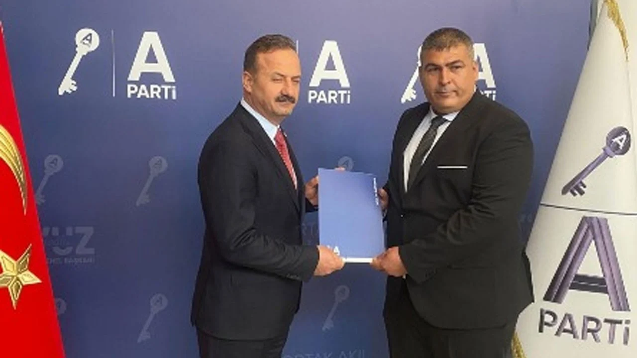 Anahtar Parti istifa depremi