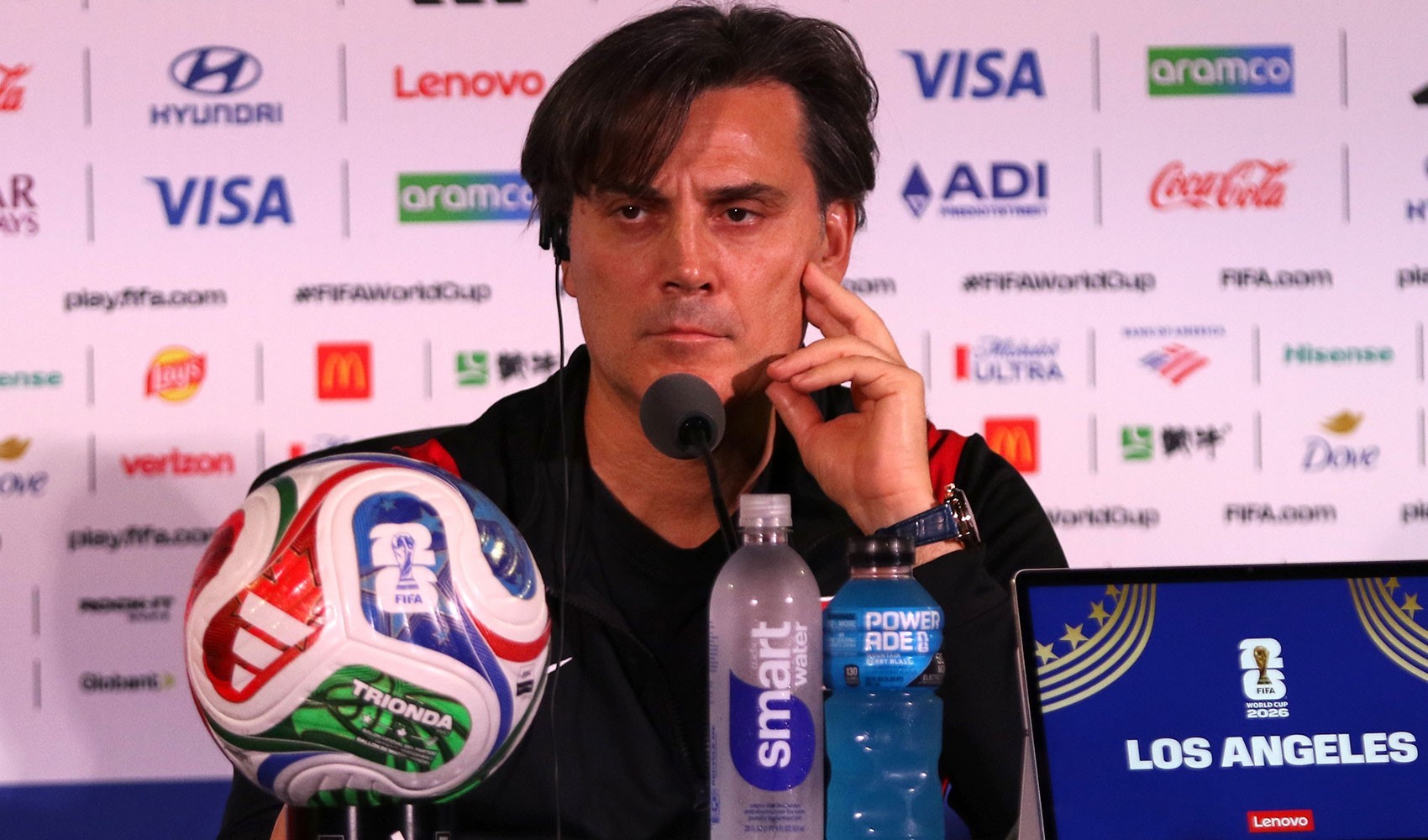 Montella'dan eleştirilere yanıt: 'Bizden önce futbolcular milli takıma canı sıkılarak geliyordu'