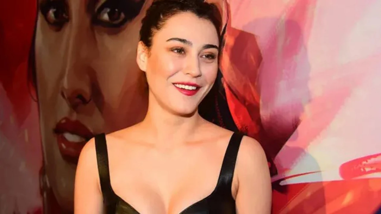 Merve Çağıran’ın üstsüz pozları sosyal medyayı salladı