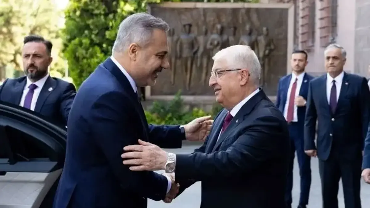 Bakanlar Hakan Fidan ve Yaşar Güler bir araya geldi