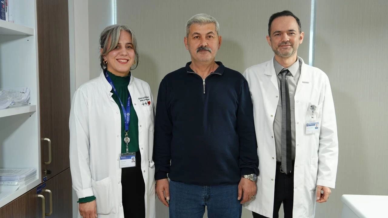 Tıbbın sınırlarını zorlayan mucize: Kalbi 20 kez duran hasta, 2 saatlik zorlu mücadele ile hayata döndü