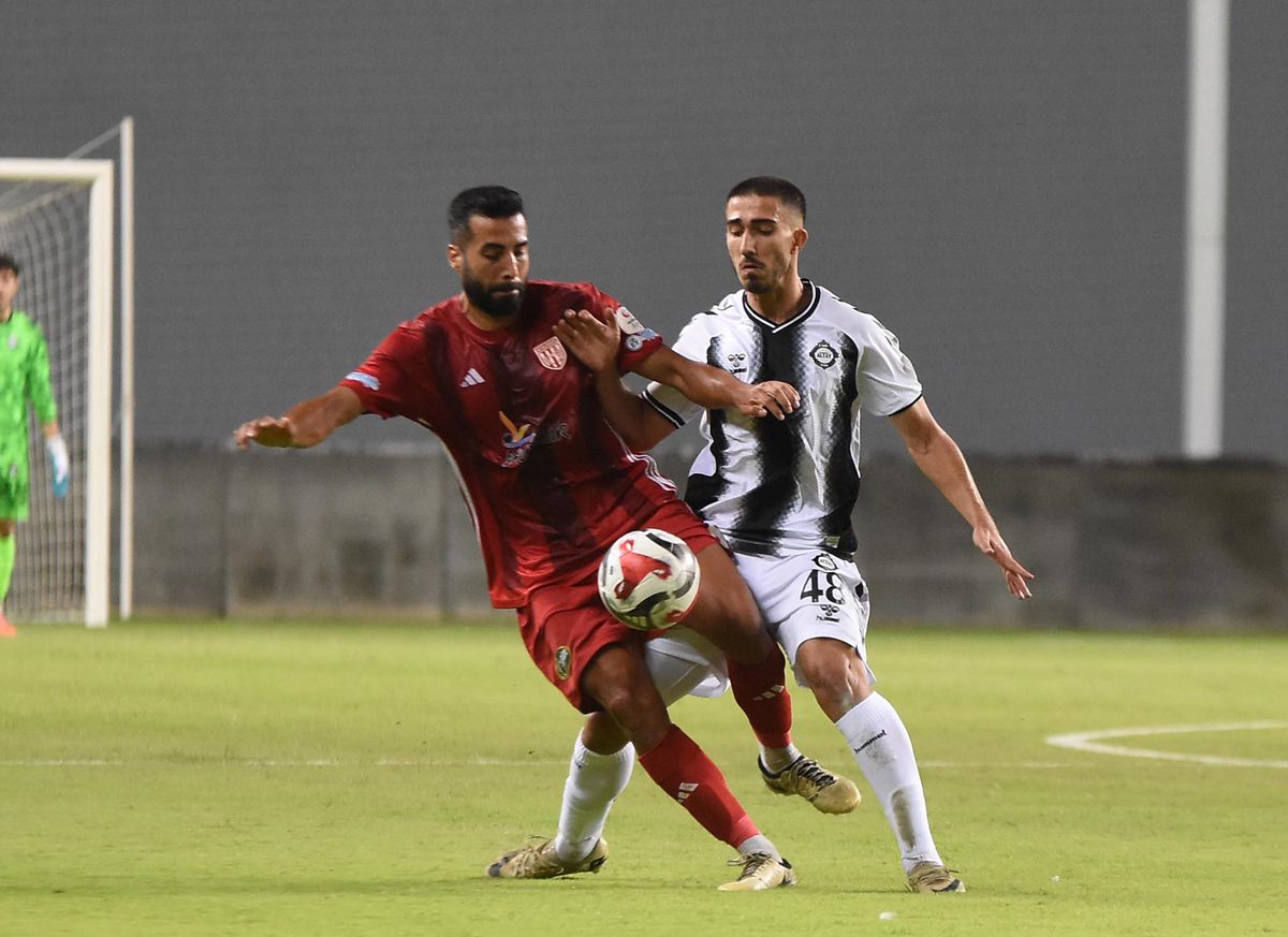 Altay'da İki Genç Futbolcu Kulübe İhtarname Gönderdi