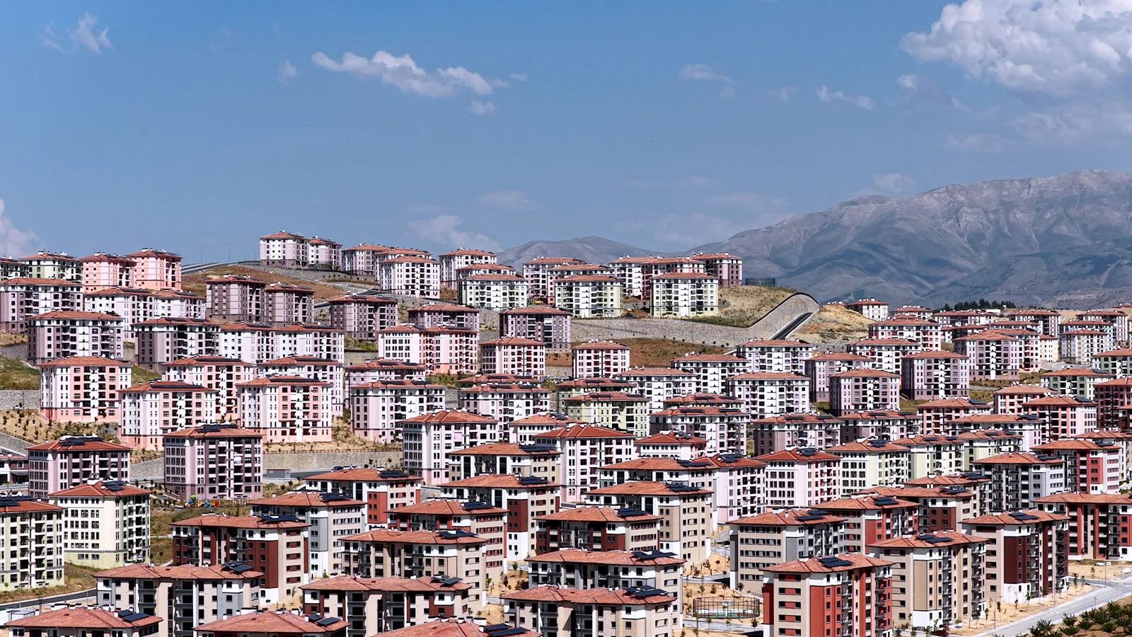 Bakan Kurum açıkladı: 7 milyona yakın vatandaşımızı konutlarına kavuşturduk
