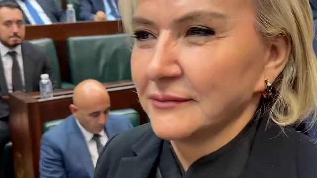 CHP’den istifa eden Nimet Özdemir AK Parti Grup Toplantısı’nda