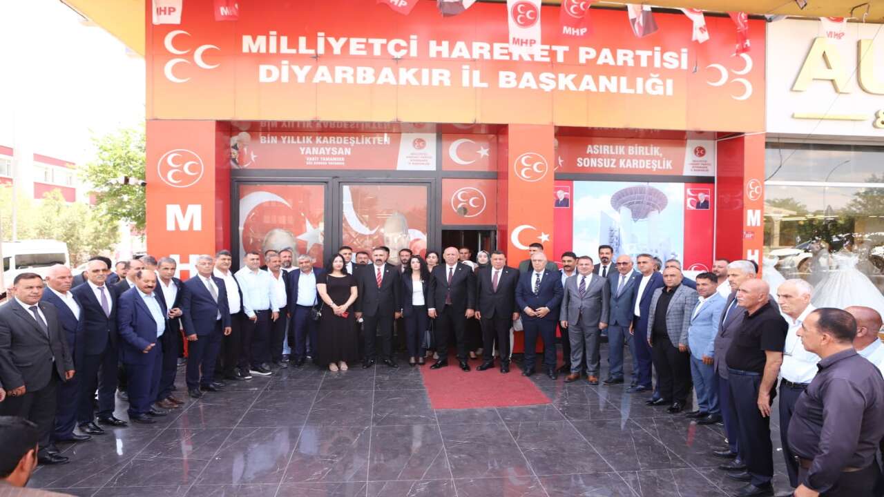 MHP Diyarbakır'da ilçe kongreleri tamamlanıyor! Kayapınar'da kongre heyecanı