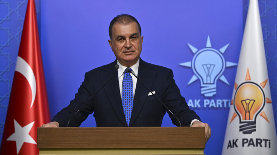 Ömer Çelik: "Kadınlara dönük her türlü aşağılayıcı söylemi kınıyoruz"