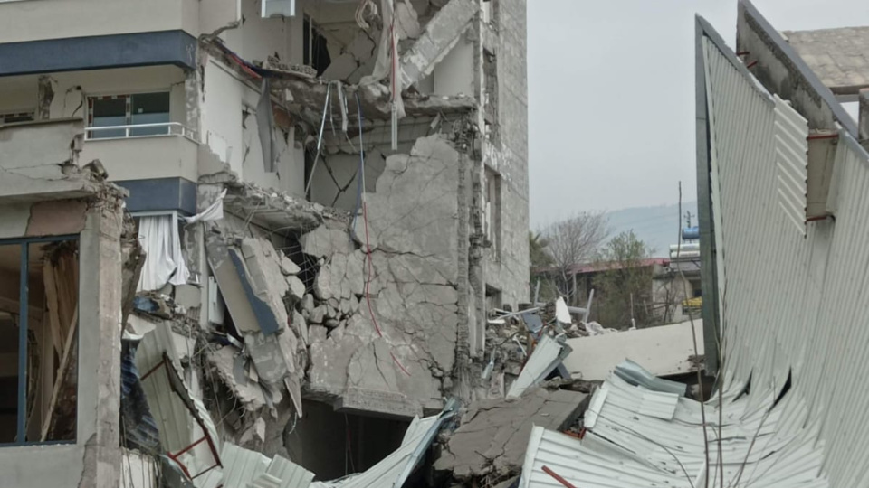 İki kamu görevlisi bilinçli taksir suçlamasıyla hakim karşısına çıkacak