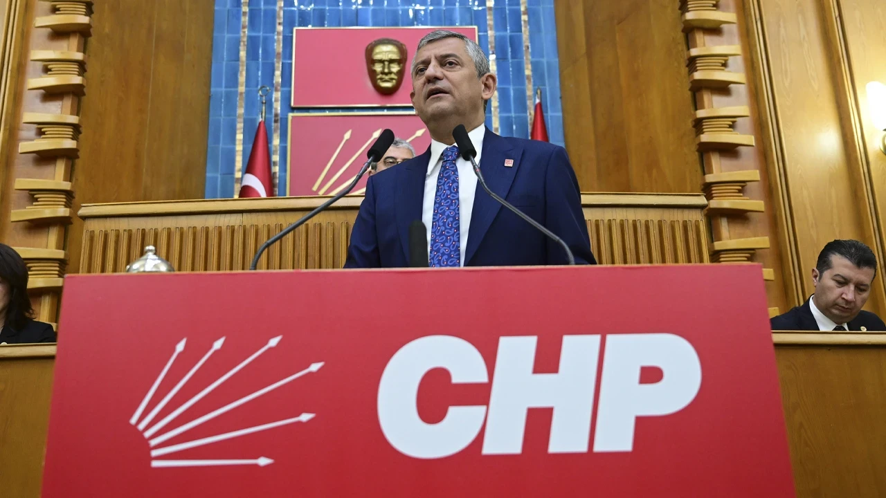 Özgür Özel Grup Toplantısında Veda Etti: 'Hüzünle Huzurunuzdayım'