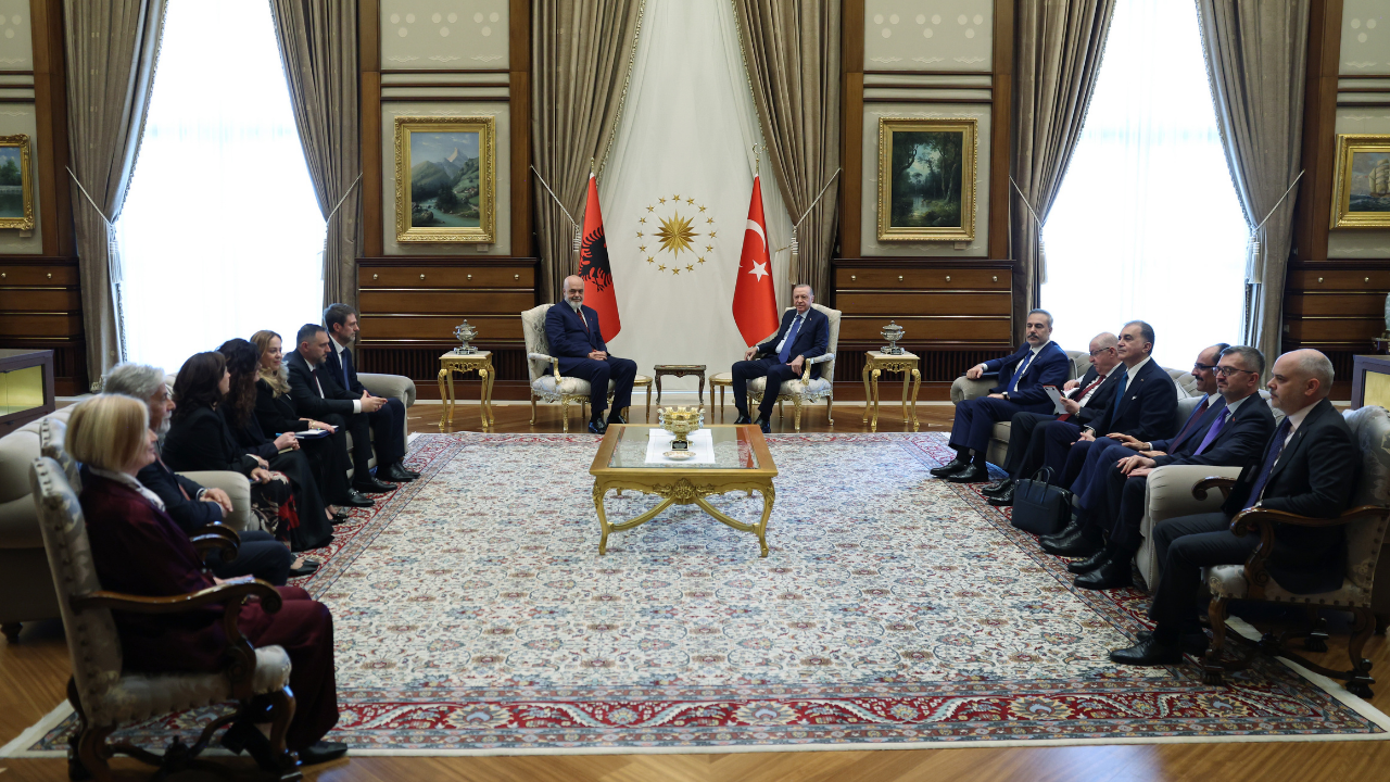Cumhurbaşkanı Erdoğan'ın diplomasi trafiği sürüyor