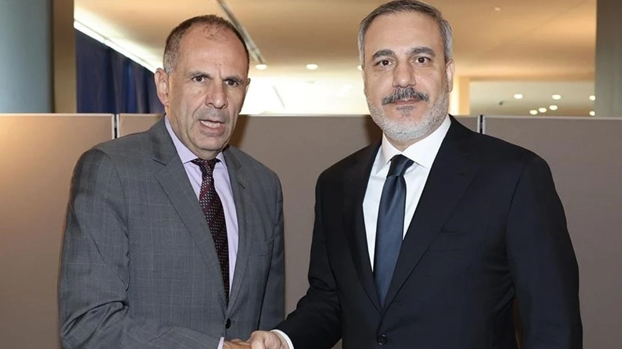 Bakan Fidan Yunan mevkidaşı Yerapetritis ile görüştü