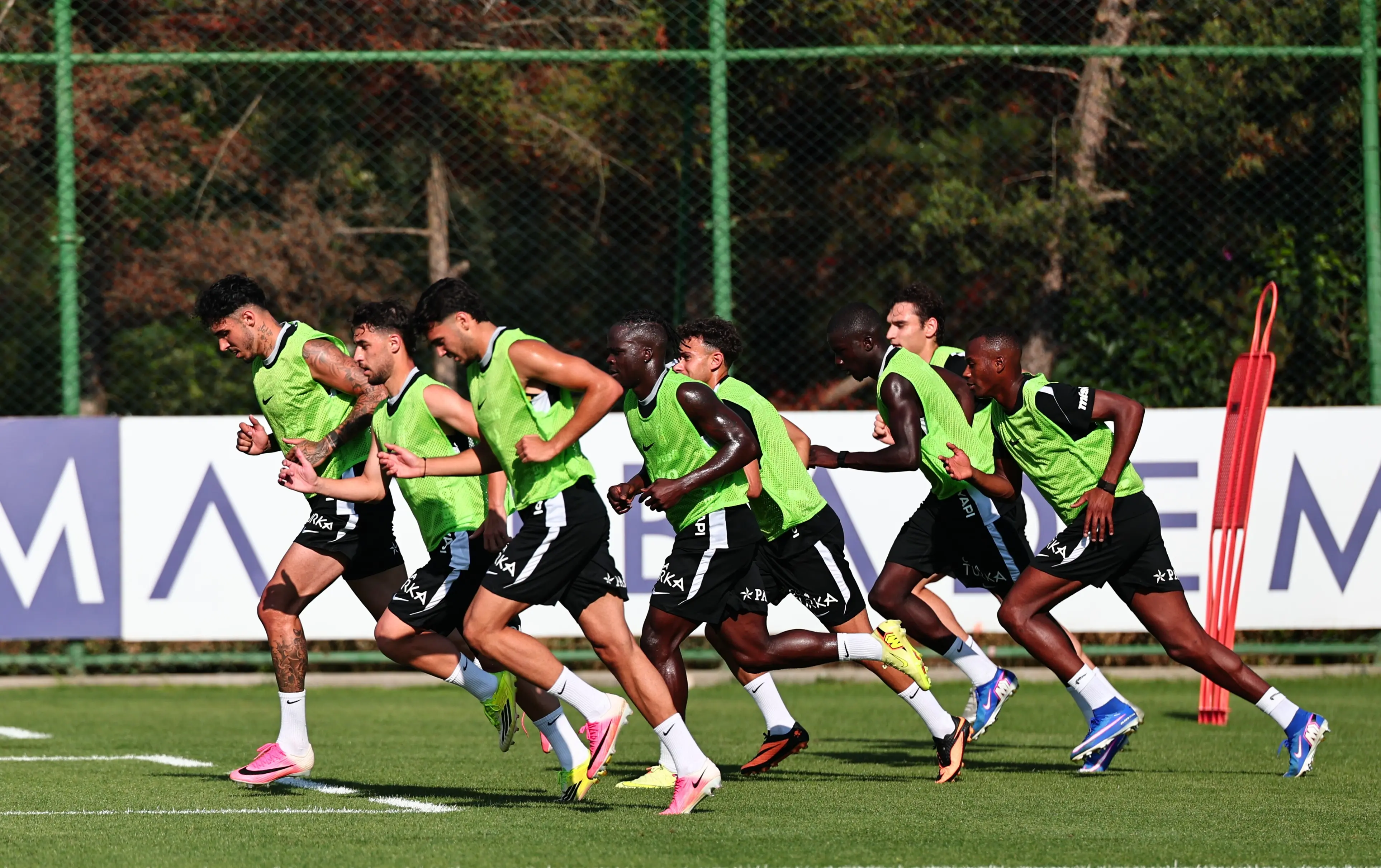 Beşiktaş, Midtjylland maçı hazırlıklarını sürdürdü