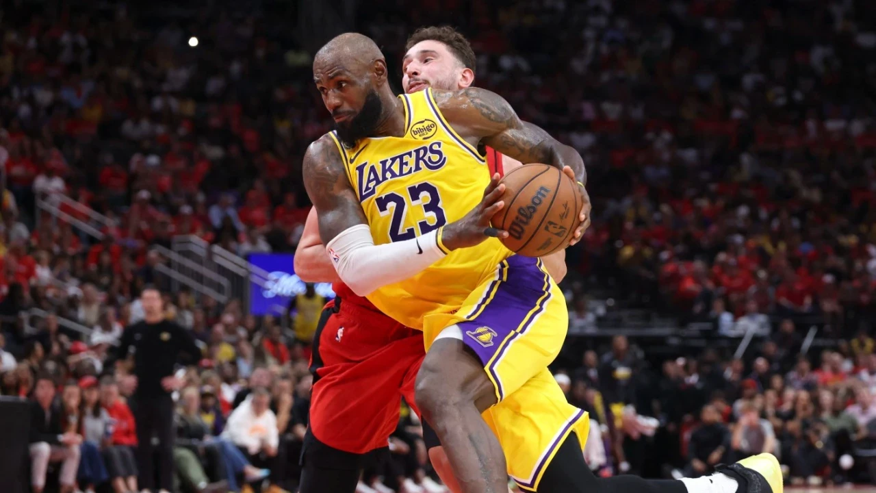 LeBron James’in yeni takımı resmen belli oldu