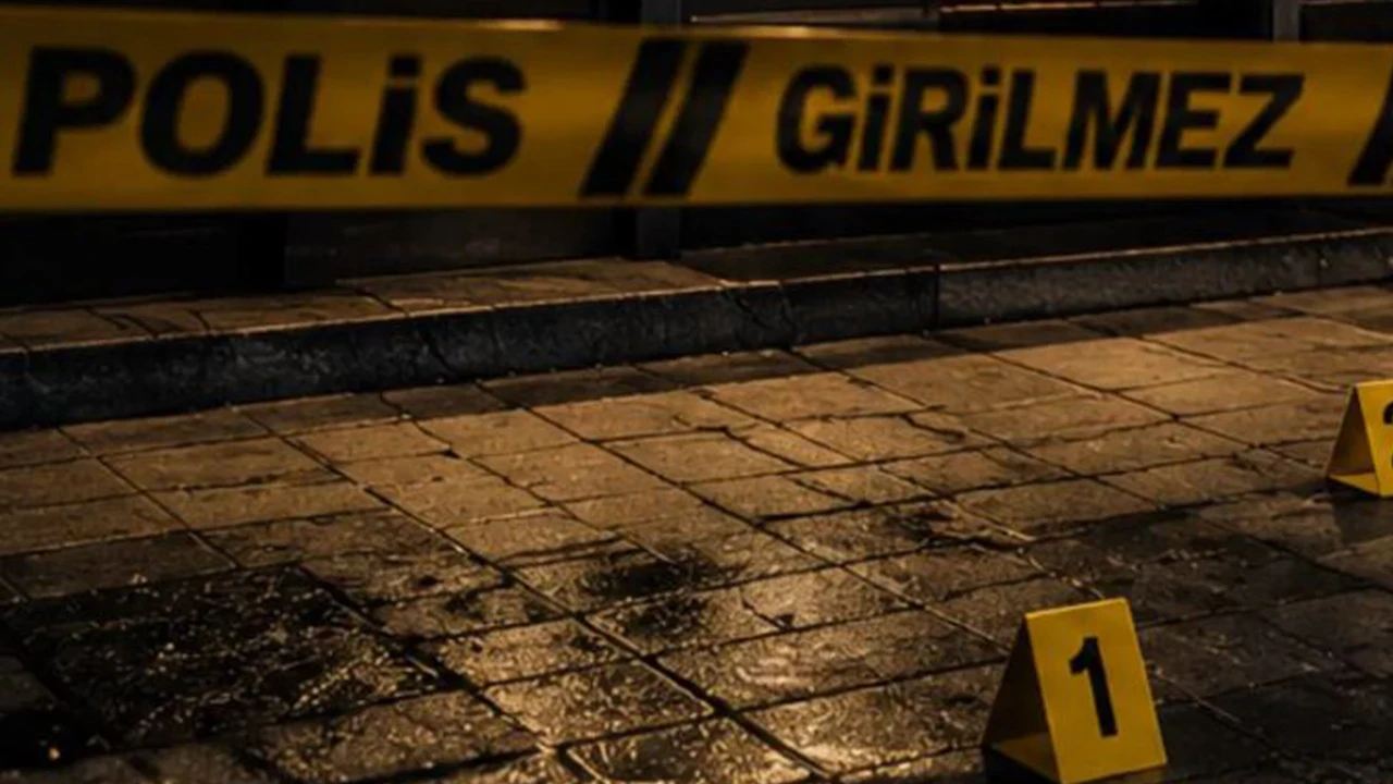 Kadıköy'de bir iş yeri kurşunlandı