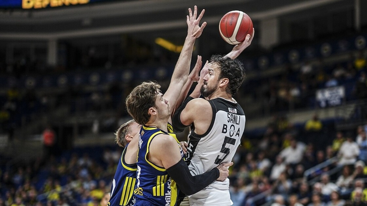 Basketbol Süper Ligi'nde finalin adı Beşiktaş-Fenerbahçe