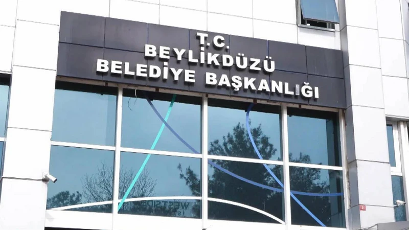 Beylikdüzü Belediyesi'ne operasyonda gözaltına alınan 12 şüpheli tutuklandı