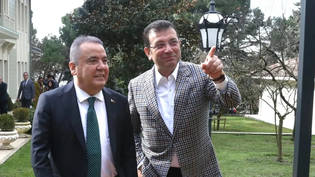 Böcek'ten İmamoğlu hakkında şok ifade! "15 milyon euro istedi"