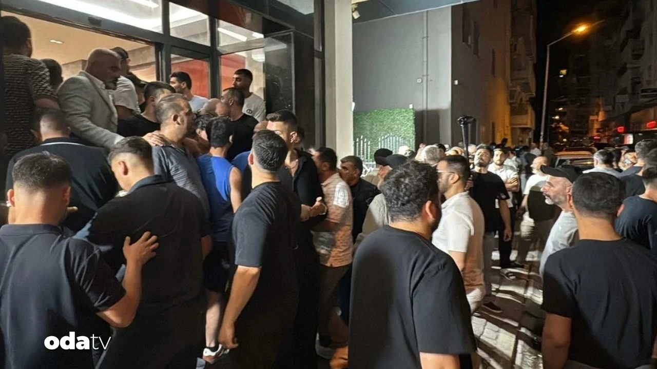 CHP İzmir İl Başkanlığı'nda arbede