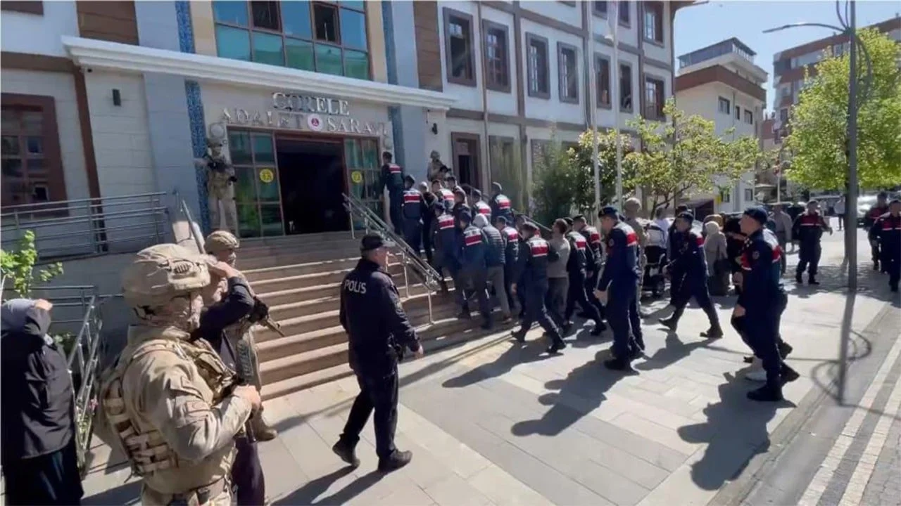34 il merkezli ‘Dolandırıcılık ve Yasa Dışı Bahis' operasyonu 293 gözaltı