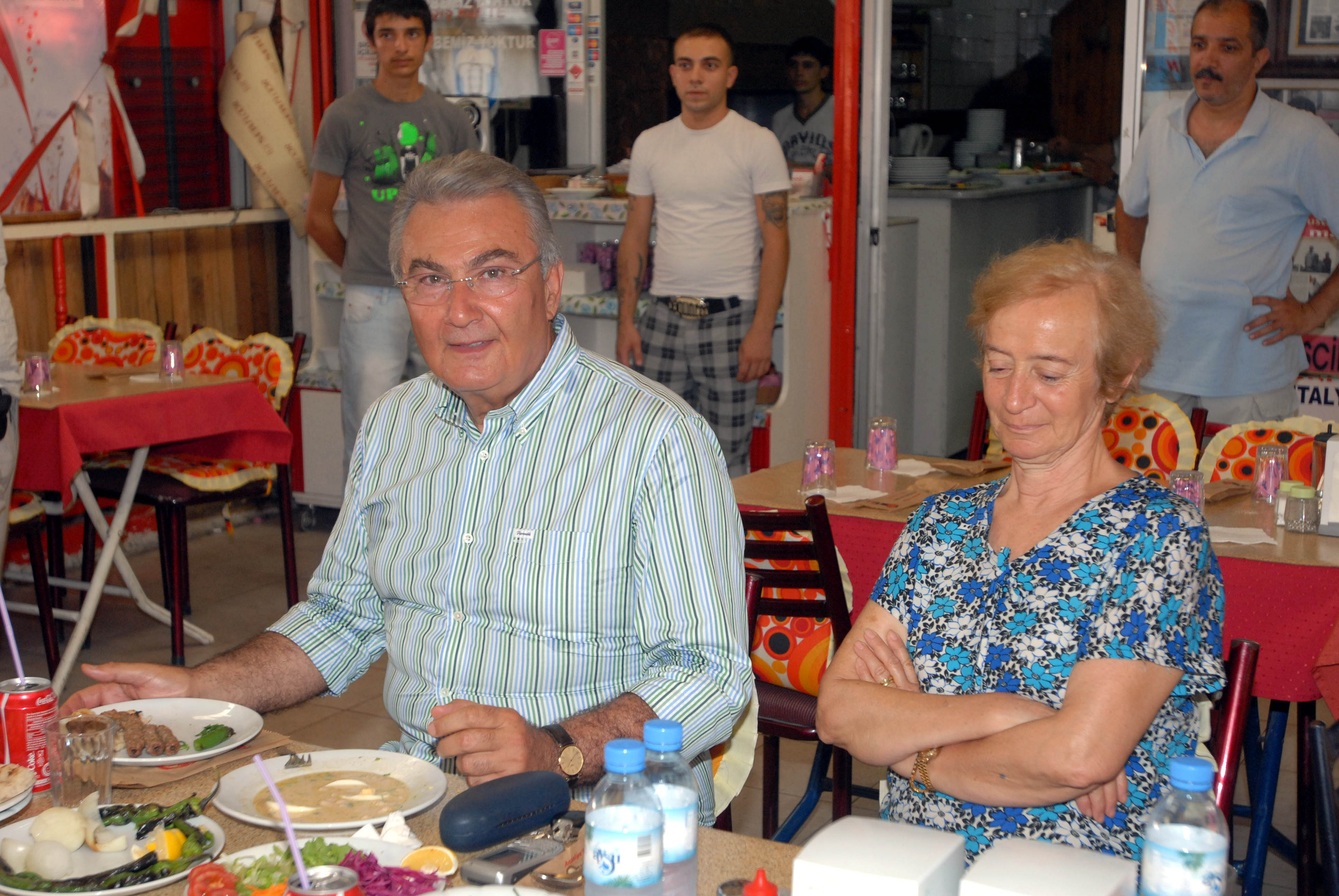 Deniz Baykal'ın eşi Olcay Baykal yaşamını yitirdi
