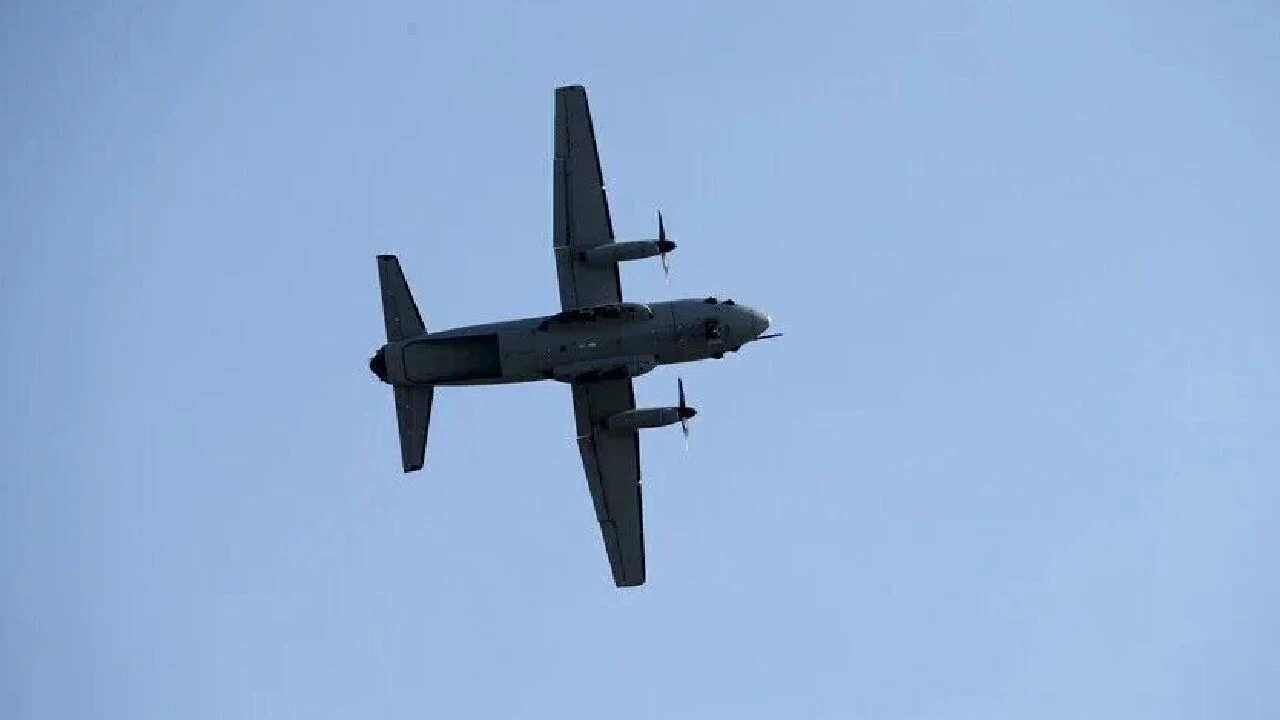 Pakistan’a ait kargo uçağı deniz üzerinde kayboldu
