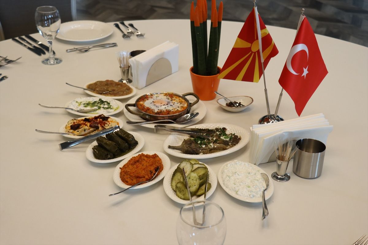 Kuzey Makedonyalı basın mensuplarına "Türk Lezzetleri" tanıtıldı