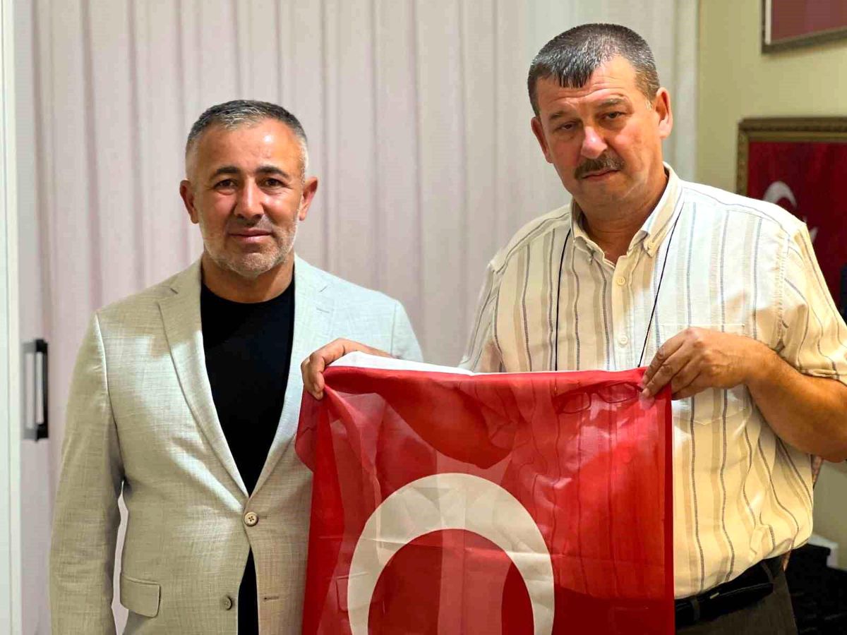 Şehit Astsubay İlhan Ongan'ın ailesine anlamlı ziyaret
