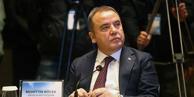 Mühittin Böcek: Özel'in talimatıyla Zeyrek'e 950 bin euoru verdim