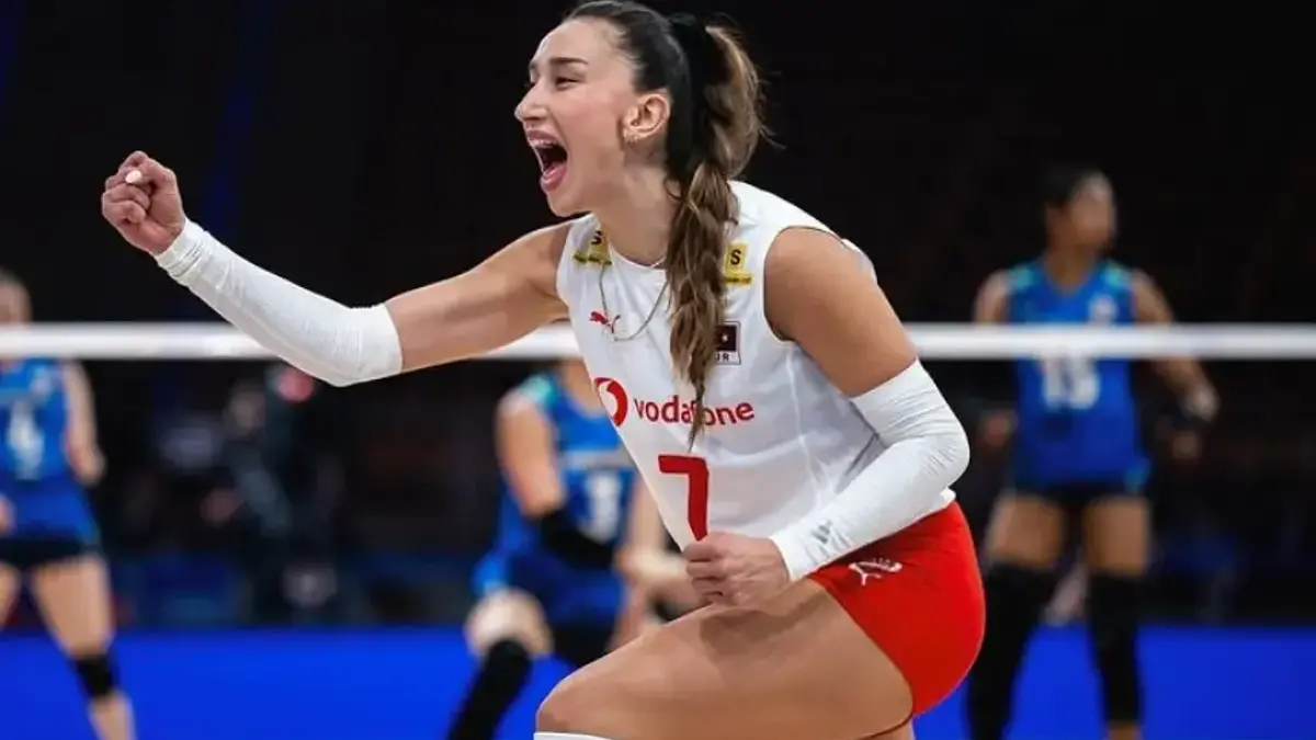 Hande Baladın ile Onuralp Bitim aşkı ilk kez görüntülendi! Bebek'te objektiflere yakalandılar